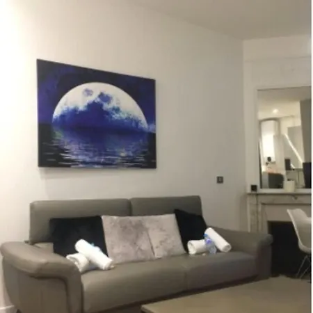 Amazing Apartment- Eiffel Towerconvention * Parijs
